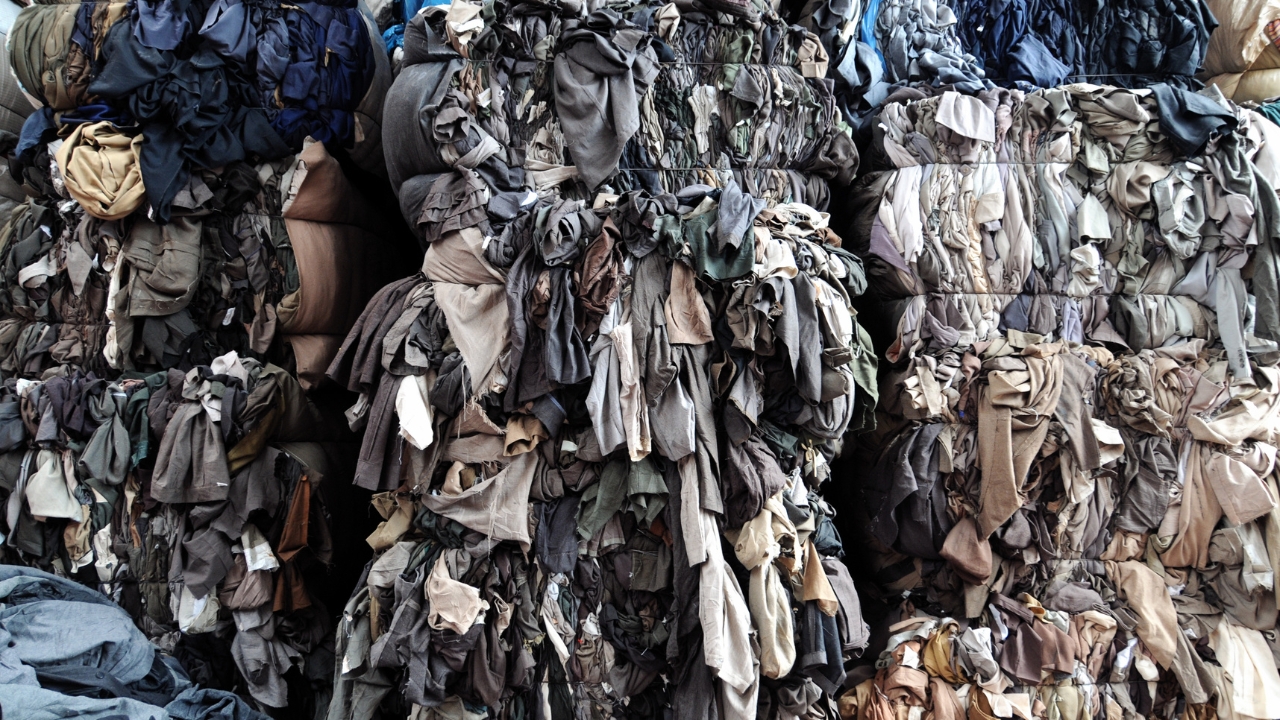 Recycled Textile Waste (Canva)